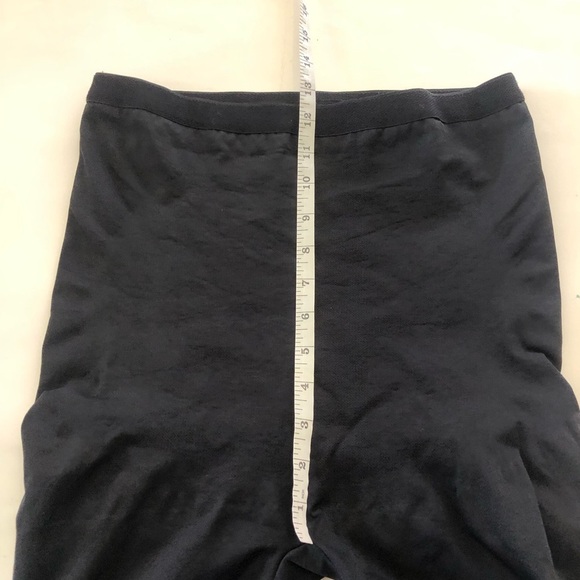 SPANX Assets Woman’s Black Shaping Compression Leggings Size XL - Picture 8 of 11